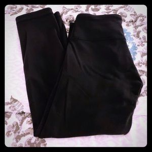 Lululemon wunder under leggings size 4